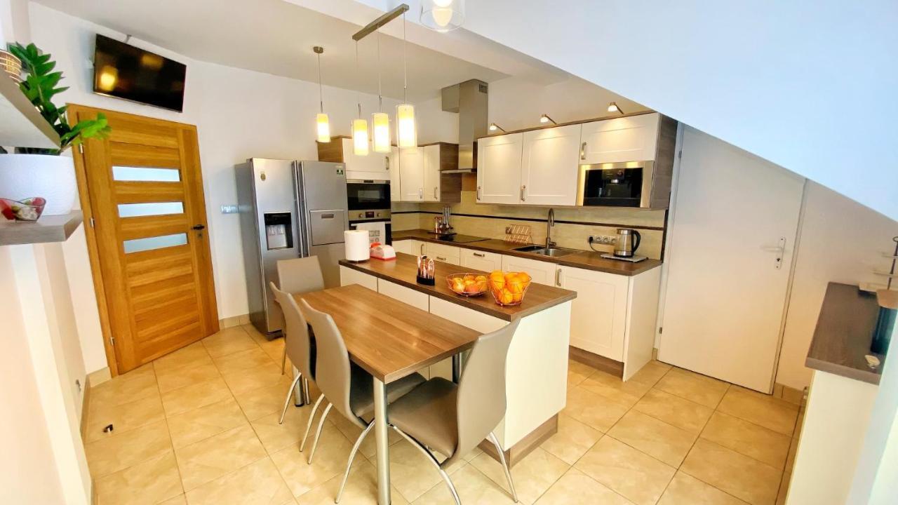 Premium Apartment *